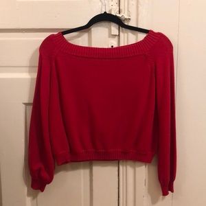Red off shoulder top! Perfect for V-Day ❤️
